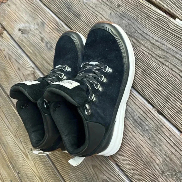 The North Face Back to Berkeley Redux black sz 7.5 - Picture 1 of 7